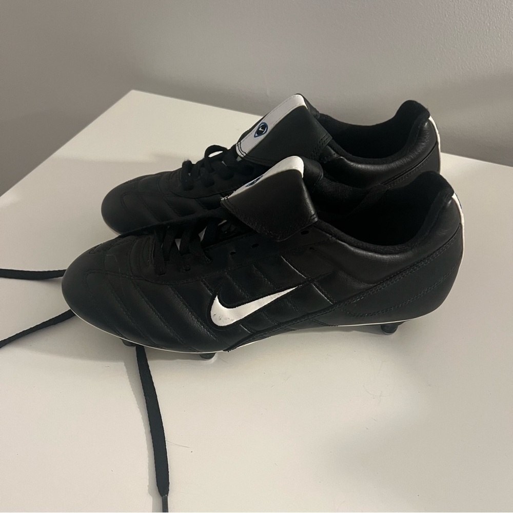 Nike tiempo soccer football cleats shoes